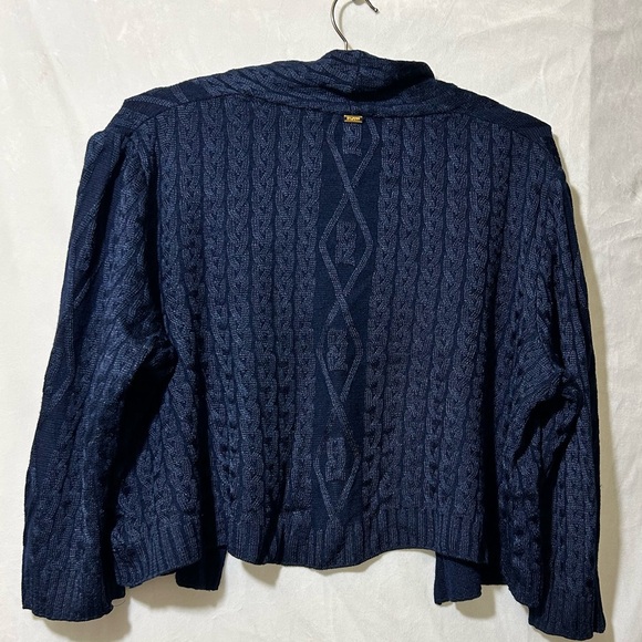 St. John Women’s Blue Cableknit 3/4 sleeve open front cardigan shrug. Size L - Picture 2 of 14